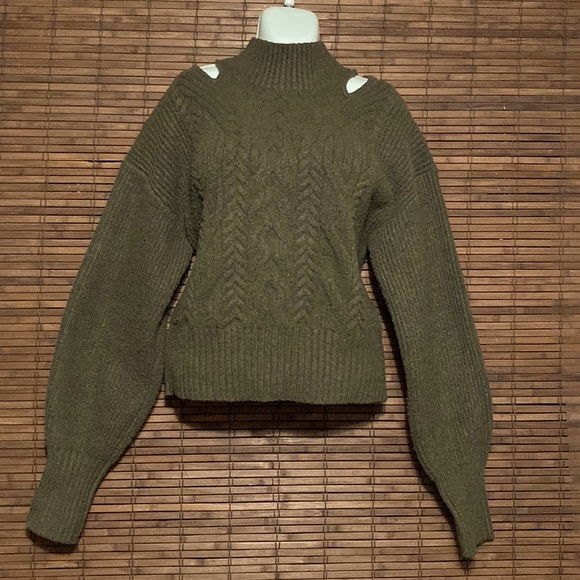 Express Sweater Color Green. size S. - Picture 4 of 5